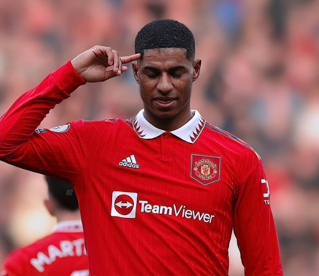 拉什福德太过分！曝前曼联太子主动配合压价，降薪租借也要去巴萨